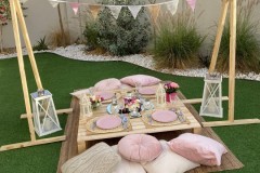 Pallet-Picnic-Pink-Garden